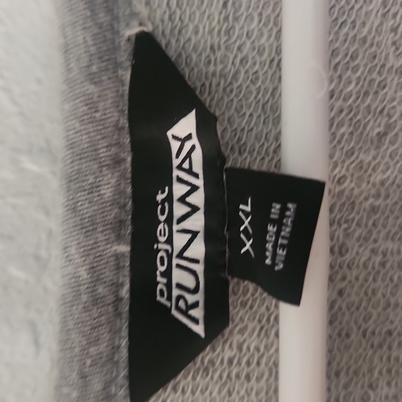 🆕️PROJECT RUNWAY: Sweatshirt Dress - Picture 3 of 6